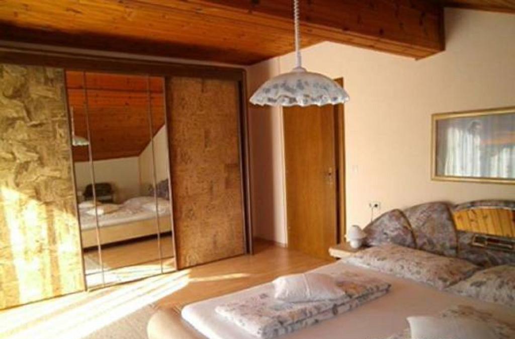 Ferienwohnung Haus Freitag Millstatt am See Zimmer foto